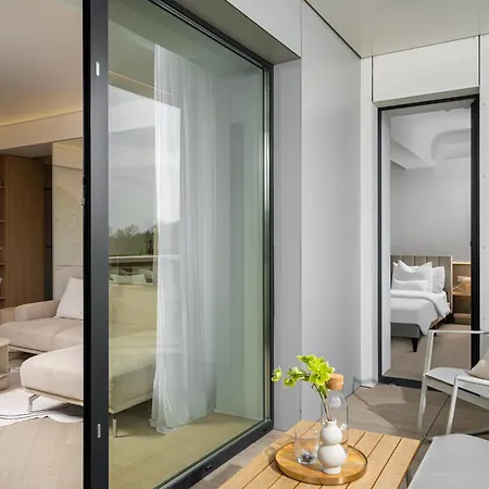 North By Urbanesq Cortina L *