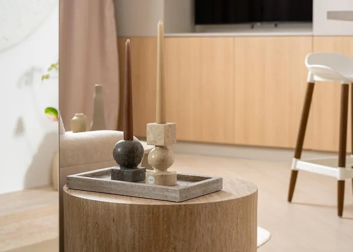 North By Urbanesq Cortina L * Бухарест