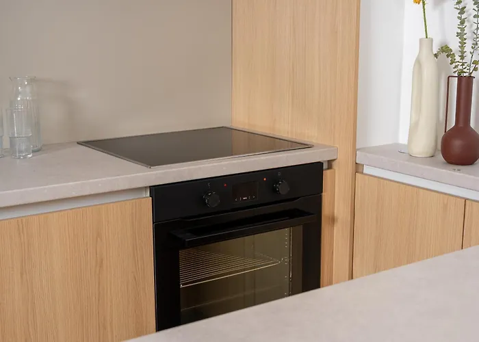 North By Urbanesq Cortina L * Бухарест