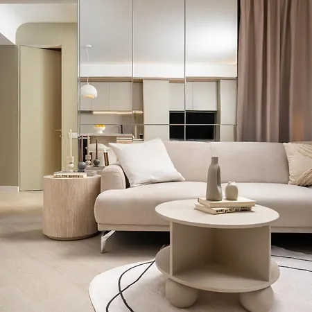 North By Urbanesq Cortina L Bucarest